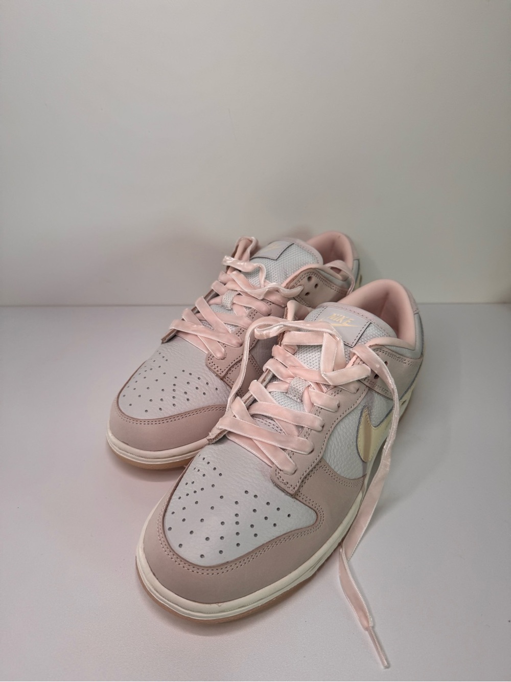 Nike Women’s Low-Top Dunks